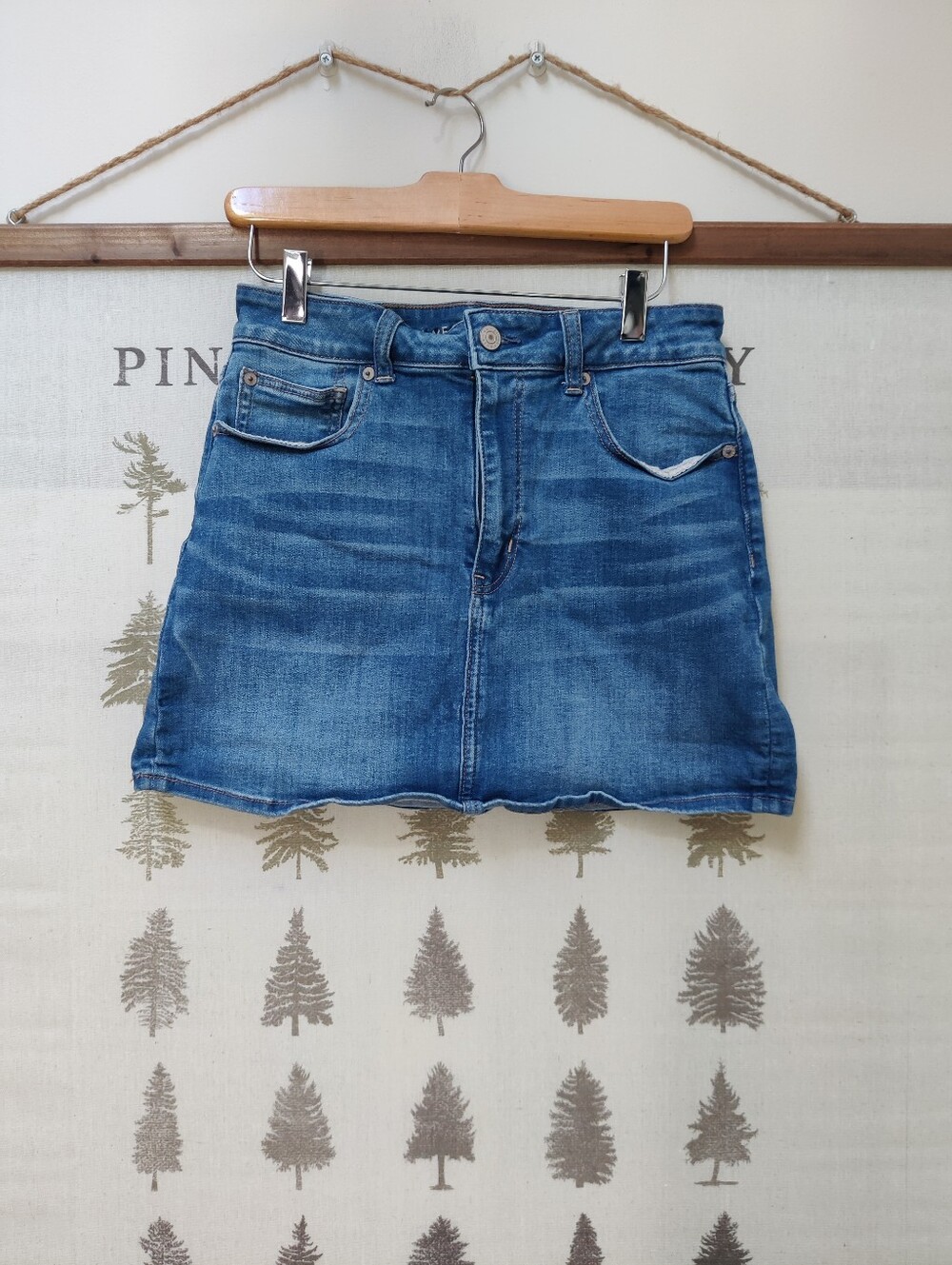 American Eagle Next Level Stretch Denim Mini Skirt Size 8